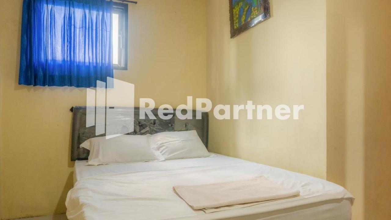 Vandhela Homestay Syariah Mitra Reddoorz Surabaya Exterior foto