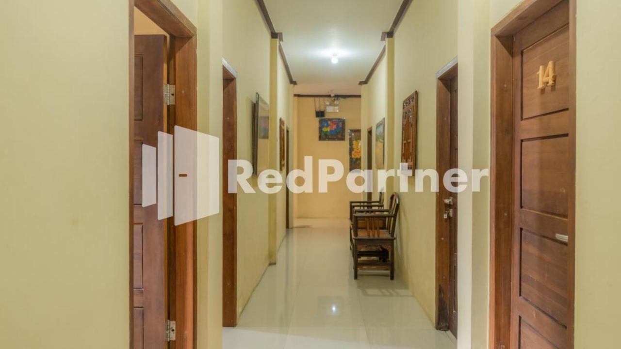 Vandhela Homestay Syariah Mitra Reddoorz Surabaya Exterior foto