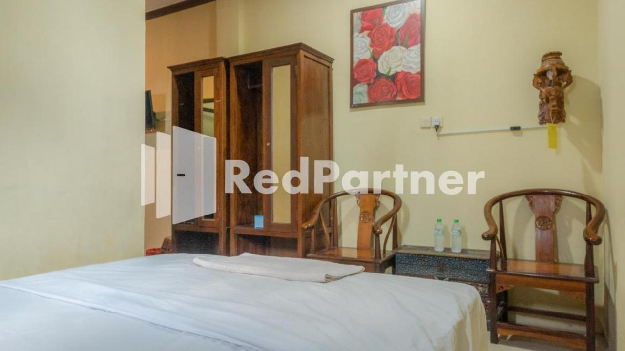 Vandhela Homestay Syariah Mitra Reddoorz Surabaya Exterior foto