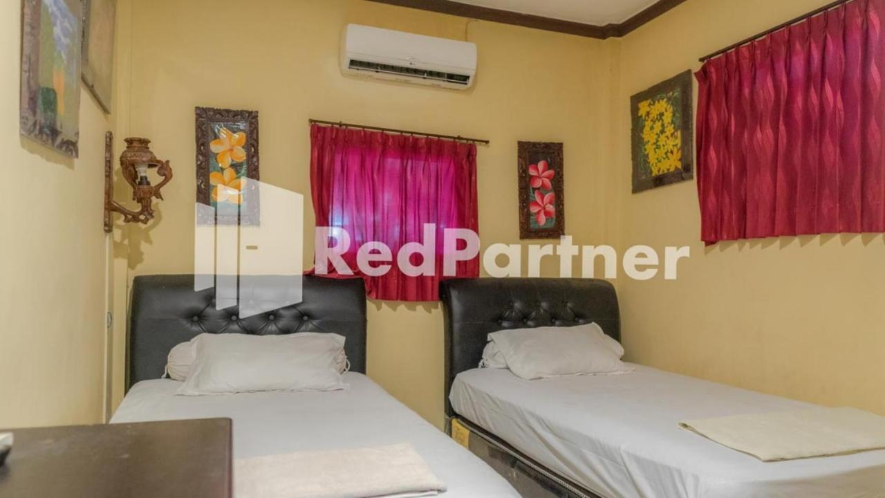 Vandhela Homestay Syariah Mitra Reddoorz Surabaya Exterior foto